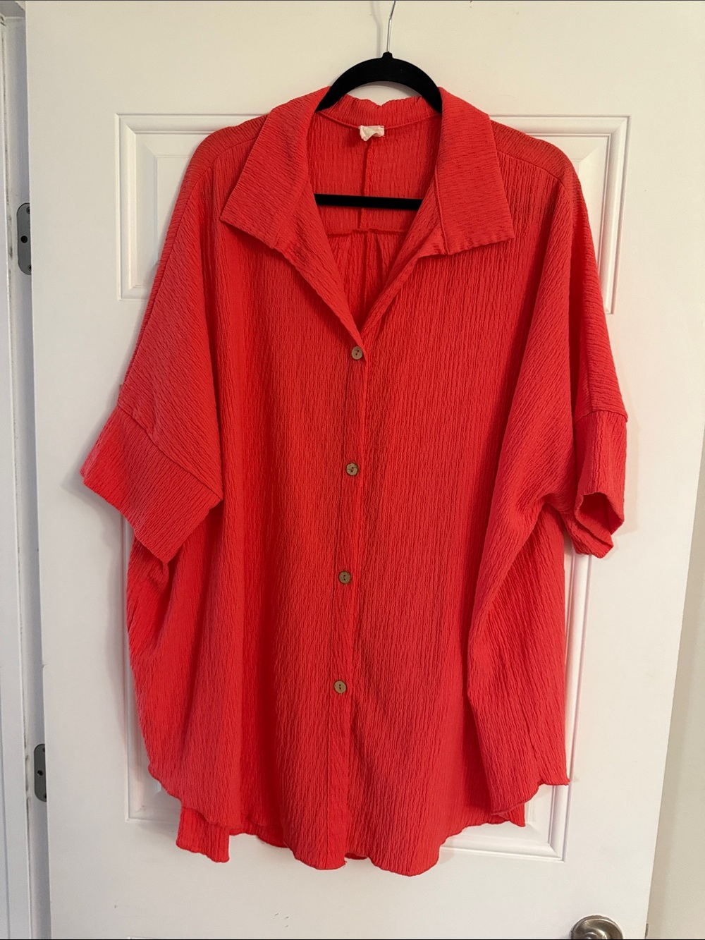 Women's Textured Button-Front Tunic in Coral Red
